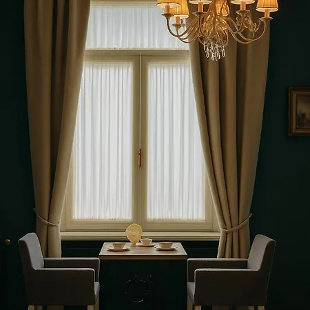 Coucou - Luxe Bed & Breakfast