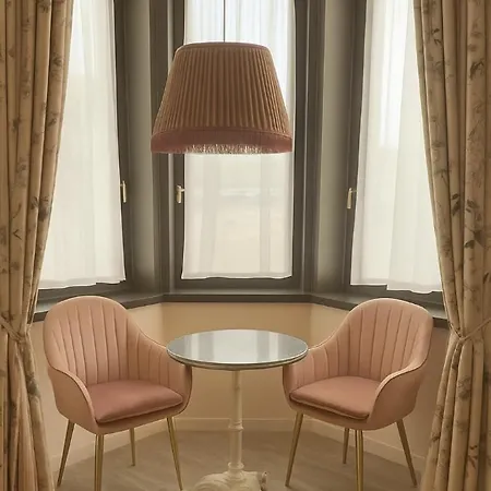 Coucou - Luxe *
