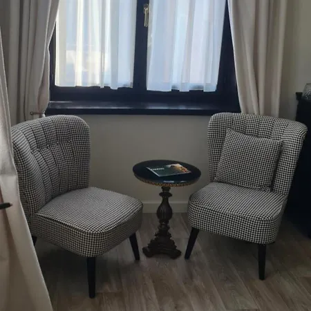 Coucou - Luxe Bed & Breakfast